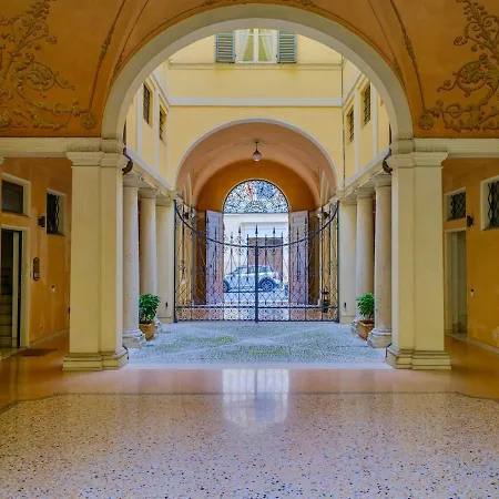 Penthouse In Palazzo San Donnini Apartamento