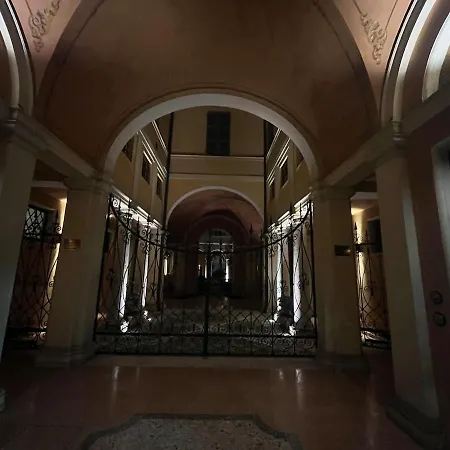 Penthouse In Palazzo San Donnini Apartment